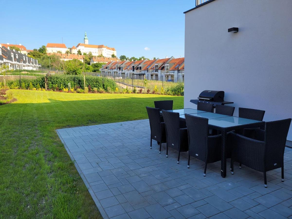 Zamek Na Dlani Mikulov Apartment Exterior photo